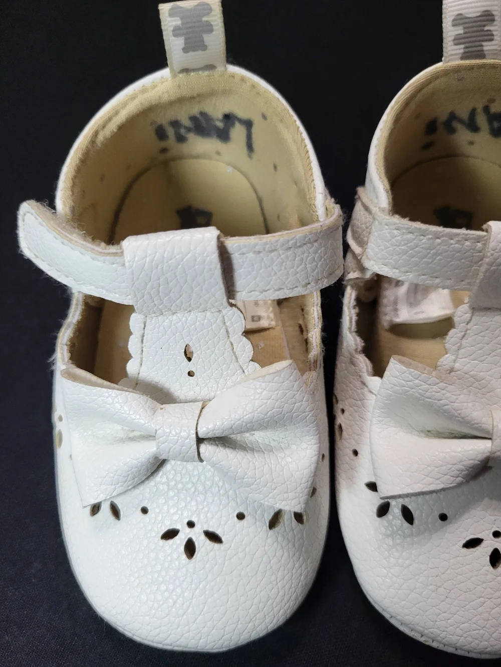White Baby Mary Jane Bow Shoes with Hook-and-Loop Strap